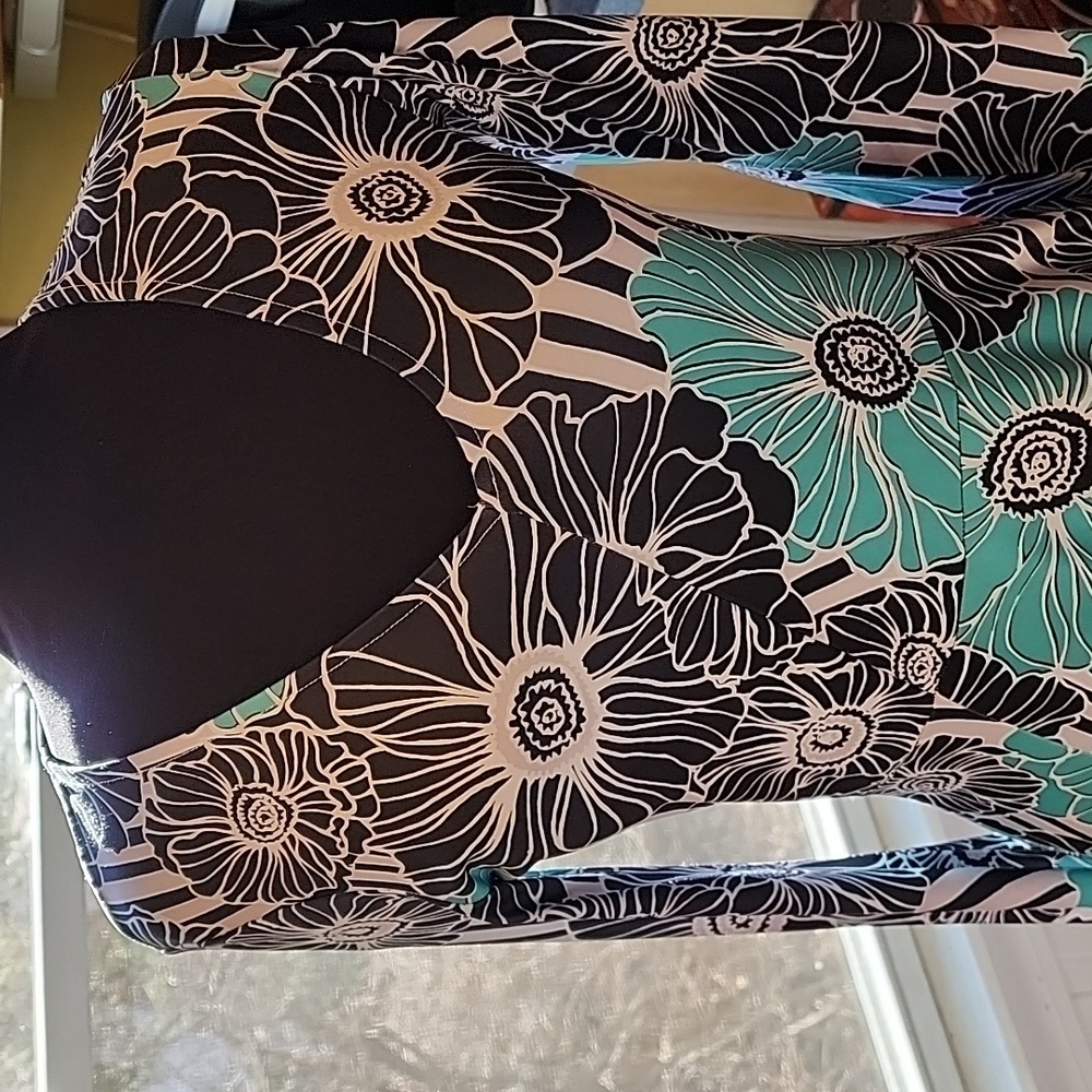 Womens floral dress by signature collection S/P size long sleeve
